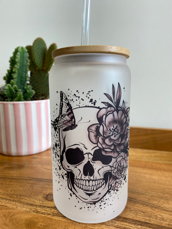 Floral skull with butterfly- can style glass drinkware