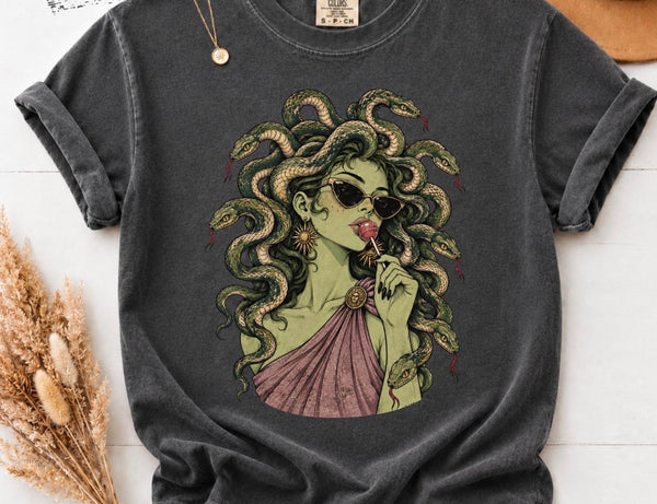 Medusa w/ sucker- Shirt