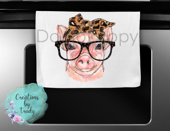 Hand Towel- pig with glasses