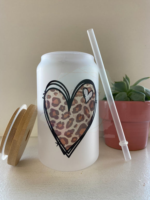 Cheetah print heart- can style glass drinkware